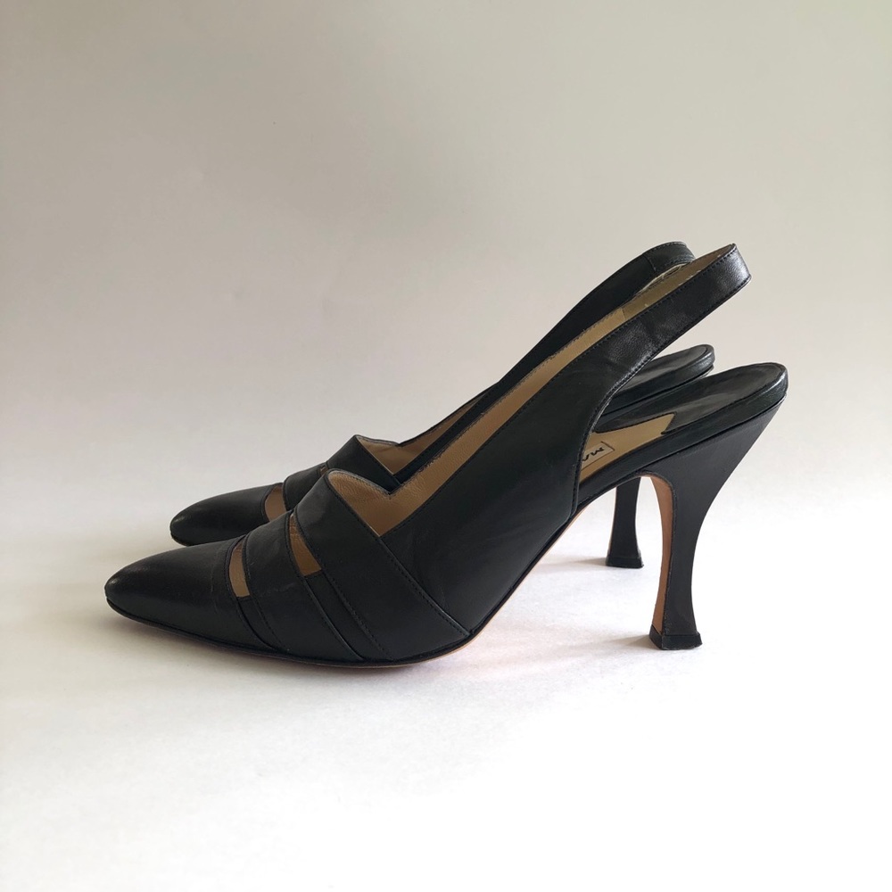 Manolo Blahnik Leather Pointed Toe Slingback Pumps - Picture 5 of 10
